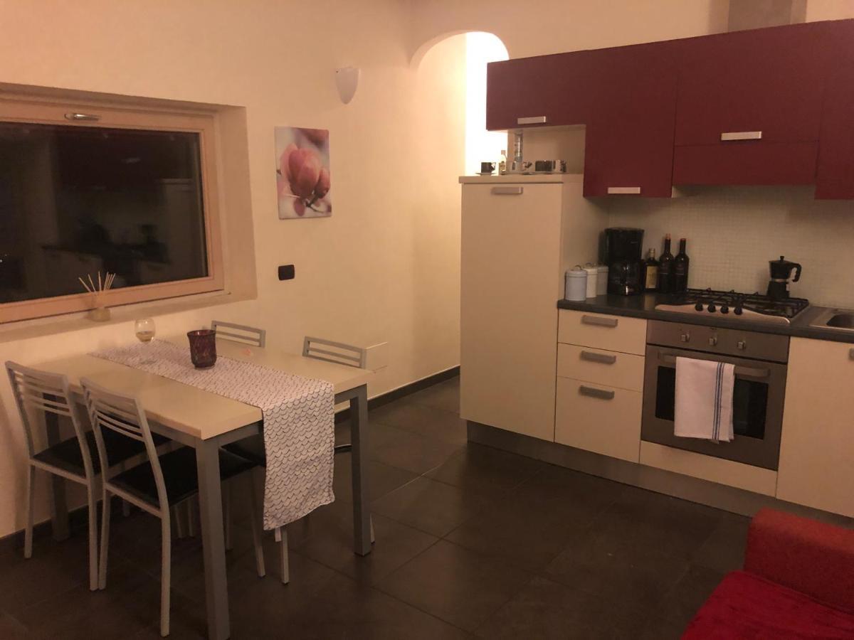 Ficarra Apartments Mezzegra Екстер'єр фото
