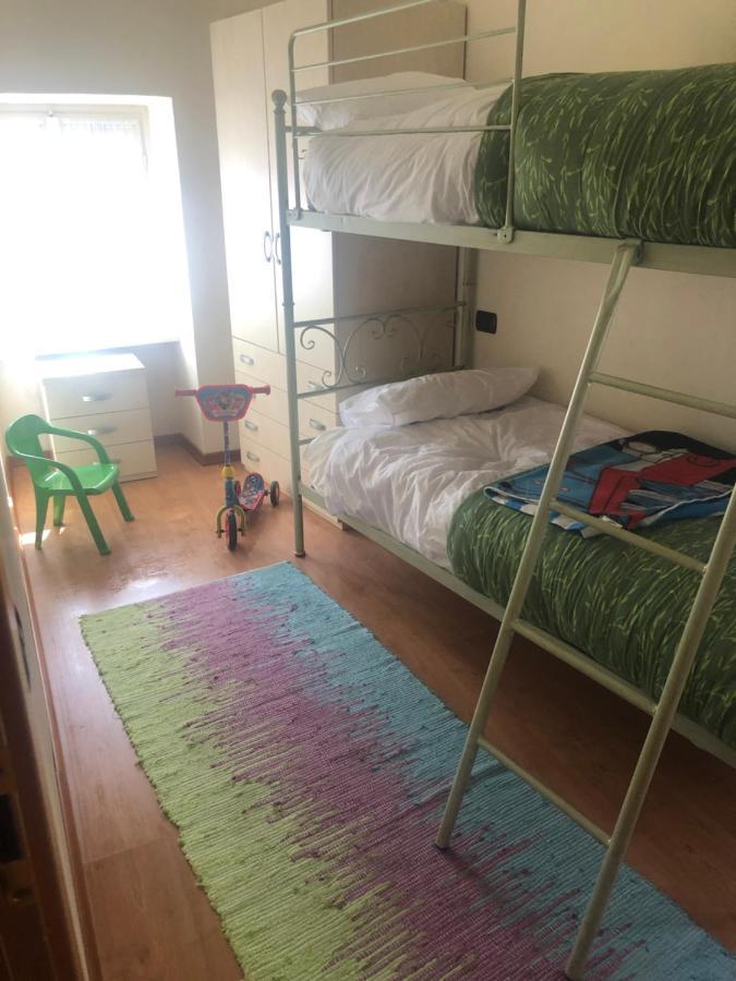 Ficarra Apartments Mezzegra Екстер'єр фото
